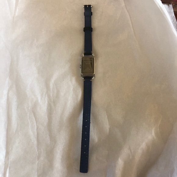 COACH WOMEN’S WATCH SILVER & BLACK - Picture 2 of 7